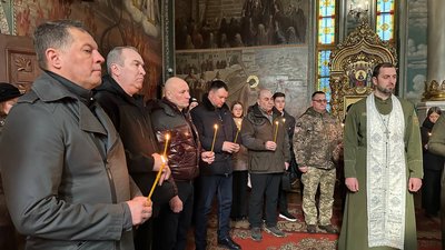 У Черкасах вшанували пам'ять Героїв Небесної Сотні У Черкасах вшанували пам'ять Героїв Небесної Сотні