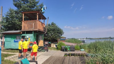 Львівські рятувальники провели навчання правильного поводження на воді Львівські рятувальники провели навчання правильного поводження на воді