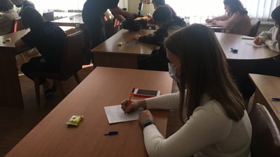 «Треба любити мову»: полтавка Вікторія Піскова понад 10 років пише радіодиктант «Треба любити мову»: полтавка Вікторія Піскова понад 10 років пише радіодиктант