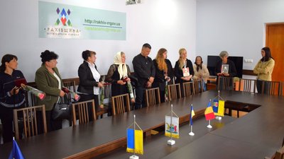 В Рахові рідним полеглих захисників вручили державні нагороди