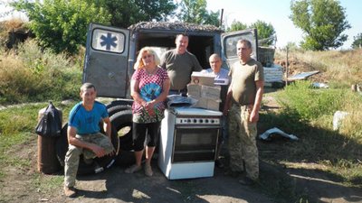 Волонтери з Новомиргорода повернулися з передової