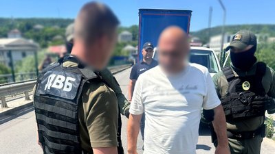 Екстрадиція, іноземець, підозра, алкоголь, Житомирщина, поліція