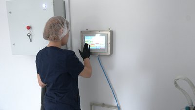 Як подружжя Бучі перевозило й облаштовувало у Франківську підприємство з виготовлення косметичних засобів Як подружжя Бучі перевозило й облаштовувало у Франківську підприємство з виготовлення косметичних засобів