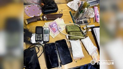 На Закарпатті затримали підозрюваного у наркоторгівлі На Закарпатті затримали підозрюваного у наркоторгівлі