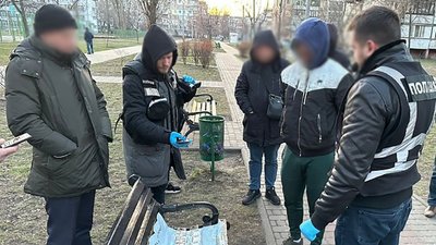Отримали з чужого рахунку близько 350 тис. грн: київська поліція затримала шахраїв