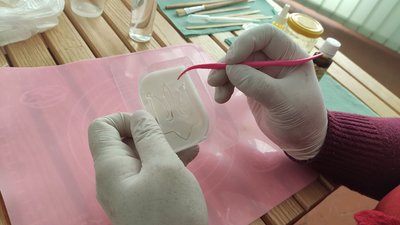 Жителька Тернопільщини виготовляє патріотичне мило Жителька Тернопільщини виготовляє патріотичне мило