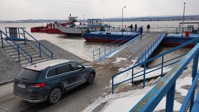 На Одещині поромну переправу "Орлівка-Ісакча" відкрили для легкових автівок та пішоходів