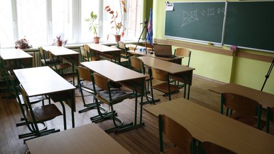 Без спортивної зали, дотримання санітарних норм та медпункту. Як працює школа ім. Чорновола у Южному Без спортивної зали, дотримання санітарних норм та медпункту. Як працює школа ім. Чорновола у Южному