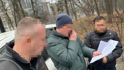 Зекономили воду: в Києві сплатили 500 тисяч грн за полив дерев, якого не було