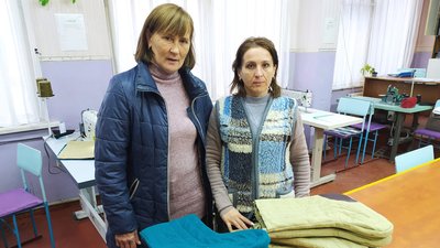 У ліцеї на Кіровоградщині виготовляють пічки та шиють валянки для військових У ліцеї на Кіровоградщині виготовляють пічки та шиють валянки для військових