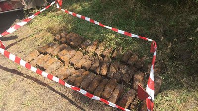 У мікрорайоні Миколаєва знайшли понад пів сотні артилерійських снарядів