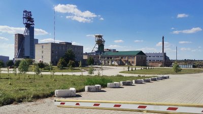 Три волинських довгобуди: шахта №10 у Нововолинську, школа у Стобихівці, амбулаторія в Затурцях Три волинських довгобуди: шахта №10 у Нововолинську, школа у Стобихівці, амбулаторія в Затурцях