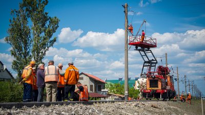 Знищені дачі та дитина в епіцентрі вибуху: що відомо про обстріл бази відпочинку на Одещині. Фоторепортаж Знищені дачі та дитина в епіцентрі вибуху: що відомо про обстріл бази відпочинку на Одещині. Фоторепортаж