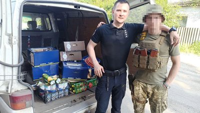 Поліцейські Дніпропетровщини доправили "гуманітарку" на Харківщину та Донбас