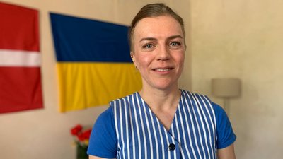 Директорка українсько-данського Молодіжного дому Юлі Арнфред Бойєсен. Директорка українсько-данського Молодіжного дому Юлі Арнфред Бойєсен.