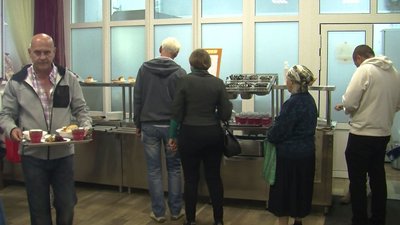 З чотирьох соціальних їдалень для переселенців у Луцьку залишилась одна З чотирьох соціальних їдалень для переселенців у Луцьку залишилась одна