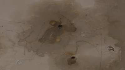 Квартиру черкасця підтоплює через талий сніг