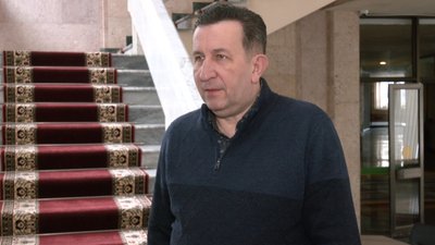 "Олів’є" здорожчав на 20%: як змінились ціни на продукти до новорічного столу на Волині — заступник директора обласного департаменту економічного розвитку Андрій Ткачук "Олів’є" здорожчав на 20%: як змінились ціни на продукти до новорічного столу на Волині — заступник директора обласного департаменту економічного розвитку Андрій Ткачук
