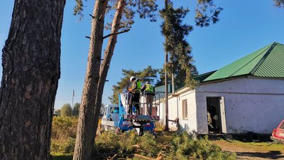 "Економія буде десь у три рази": у громаді на Полтавщині переходять на опалення дровами
