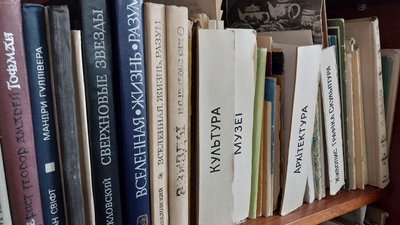 "Книжки в нас зберігаються вічно". У сумській бібліотеці приймають в дарунок книги "Книжки в нас зберігаються вічно". У сумській бібліотеці приймають в дарунок книги