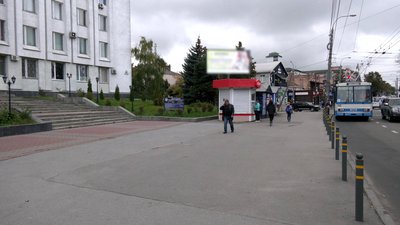 У Рівному затвердили перелік тимчасових споруд, які підлягають демонтажу