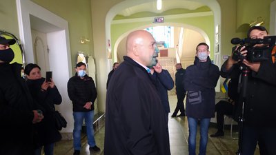 Віктора Вікарчука облили зеленкою Віктора Вікарчука облили зеленкою