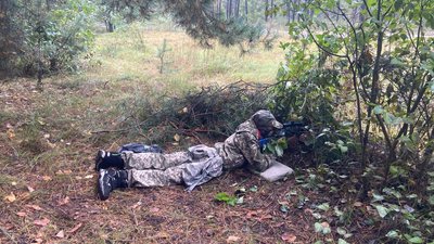 Викопали окопи та облаштували снайперські позиції: у селі на Полтавщині діти збирають гроші для ЗСУ Викопали окопи та облаштували снайперські позиції: у селі на Полтавщині діти збирають гроші для ЗСУ