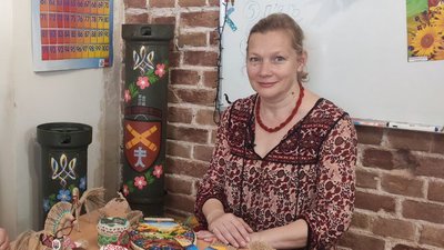 Керівниця благодійного фонду "Промінь сонця" Олена Мудра Керівниця благодійного фонду "Промінь сонця" Олена Мудра