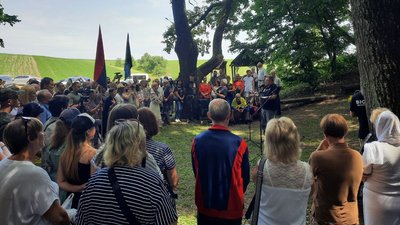 В урочищі "Чорний Ворон" на Кіровоградщині вшанували пам'ять холодноярців