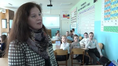 "Пізнаємо природу": учні одного з житомирських ліцеїв на інтерактивному уроці вчилися очищати воду "Пізнаємо природу": учні одного з житомирських ліцеїв на інтерактивному уроці вчилися очищати воду
