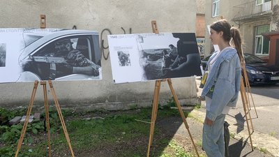 Світлини вояків УПА та сучасних воїнів поряд: у Тернополі відкрили фотовиставку