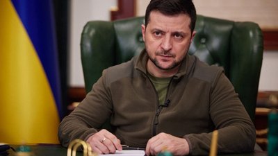 Ви вирішили провести "дехімізацію" України? Зеленський відповів на закиди РФ про "біологічну зброю"