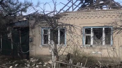 Внаслідок бойових дій у селищі Кам'янське на Запоріжжі пошкоджено 70% будинків