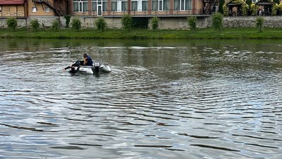 На Закарпатті провели тренування водолазів На Закарпатті провели тренування водолазів