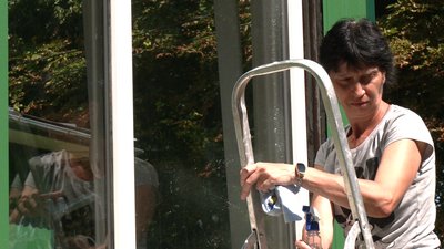 У покинутій школі на Рівненщині завершують облаштовувати житло для переселенців У покинутій школі на Рівненщині завершують облаштовувати житло для переселенців
