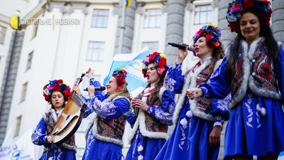 У Києві завершився кількатисячний мітинг представників профспілок У Києві завершився кількатисячний мітинг представників профспілок
