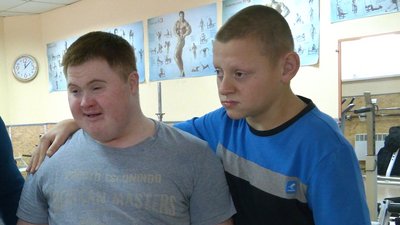 В Івано-Франківську провели новорічні спортивні ігри серед молоді з інвалідністю В Івано-Франківську провели новорічні спортивні ігри серед молоді з інвалідністю