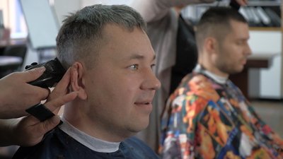 Підстригтися та зробити зачіску. Як переселенцям потрапити у безкоштовні перукарні Вінниці Підстригтися та зробити зачіску. Як переселенцям потрапити у безкоштовні перукарні Вінниці