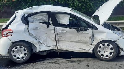 У Луцьку внаслідок аварії двоє дорослих та підліток потрапили до лікарні У Луцьку внаслідок аварії двоє дорослих та підліток потрапили до лікарні