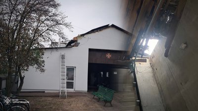 Армія РФ атакувала нафтобазу у Прилуках на Чернігівщині, а у Семенівці — адмінбудівлю