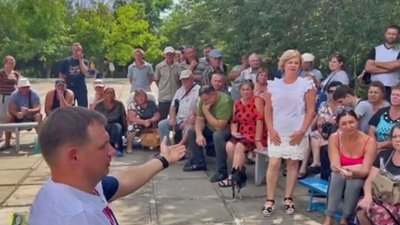Кирил Стрємоусов призначив активістку на посаду сільського голови Кирил Стрємоусов призначив активістку на посаду сільського голови
