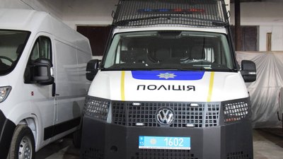 Автопарк миколаївських поліцейських поповнили 18-ма спецмашинами