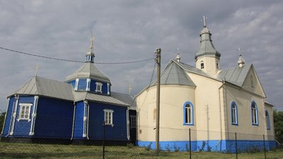 Собор святого Архістратига Михаїла у селі Сербичани