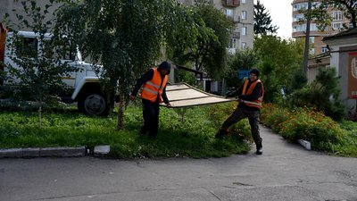 У Рівному демонтували нелегальні білборди. Скільки залишилось
