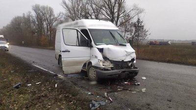 На Полтавщині зіткнулися автомобілі: травмувалася жінка