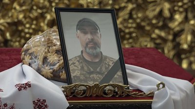 Загинули на Донбасі: в Житомирі попрощалися із добровольцями Дмитром Згерським і Олександром Костецьким Загинули на Донбасі: в Житомирі попрощалися із добровольцями Дмитром Згерським і Олександром Костецьким