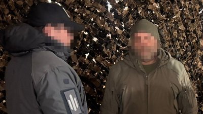 Ексначальник, бухгалтери, фронт, незаконні бойові виплати, Запорізький напрямок, підозра