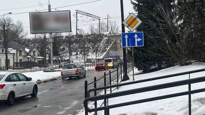 Новий дорожній знак "Напрямки руху по смугах". Січень, 2024
