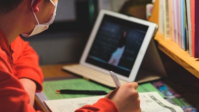 Освіта під час карантину: соціологи розповіли, як українці оцінюють "дистанційку"