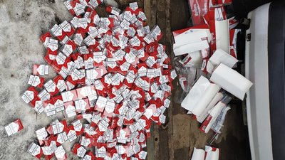 90 обшуків у чотирьох областях: силовики викрили тютюнову схему на 20 млн грн
